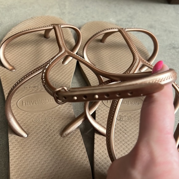 Gold Havaianas size 9/10 - Picture 5 of 5